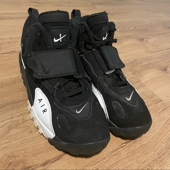 A1-Nike Air Speed Turf Black White. - Picture 8 of 8